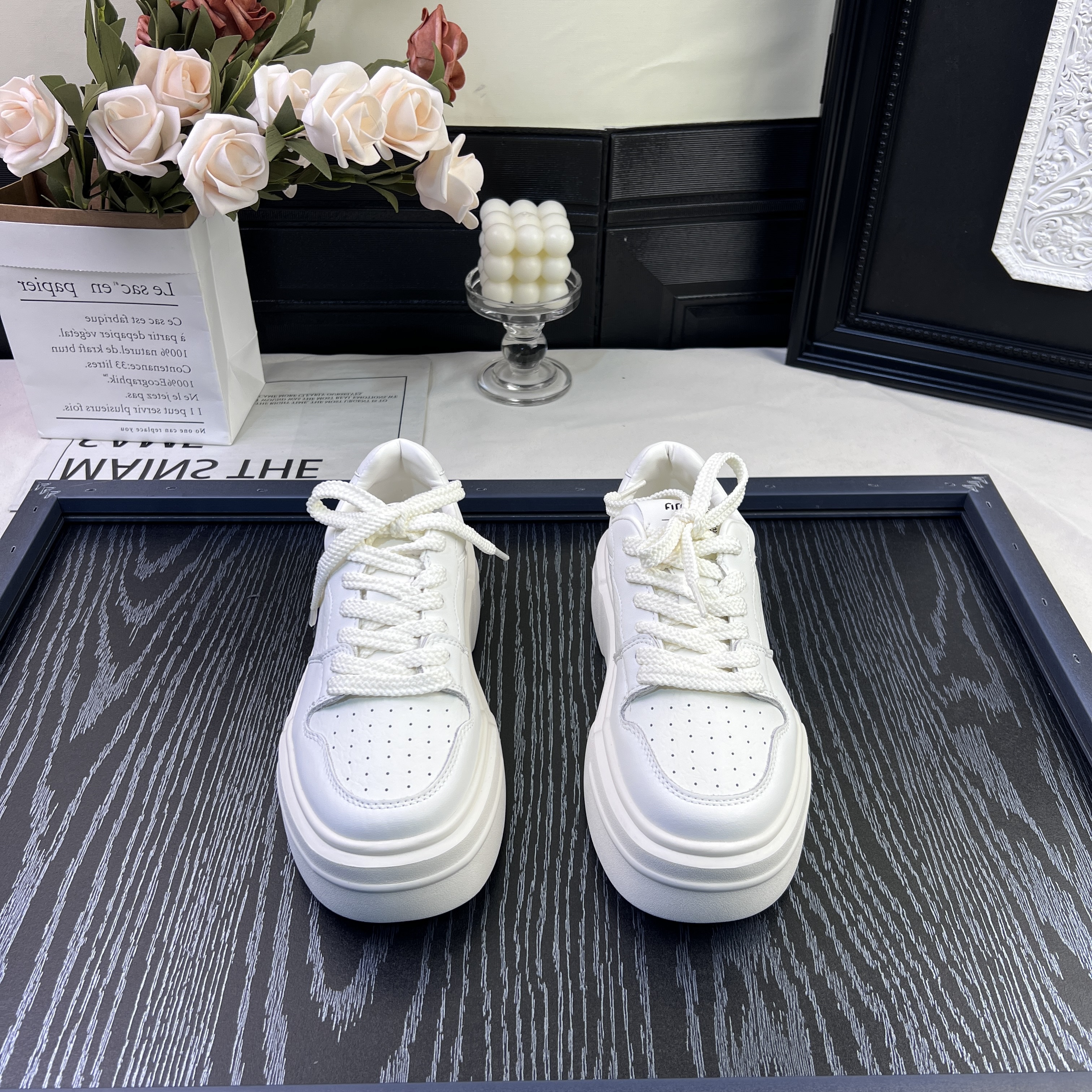 春季新款百搭系带时尚休闲鞋软底小白鞋圆头板鞋 X 检 57285