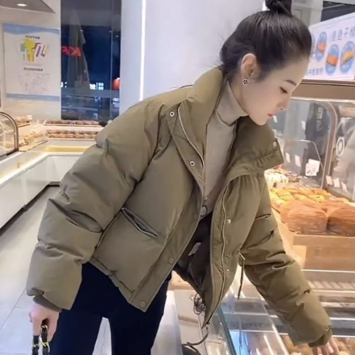 艾莱依2023年新款冬季女士羽绒服小个子短款白鸭绒纯色立领面包服