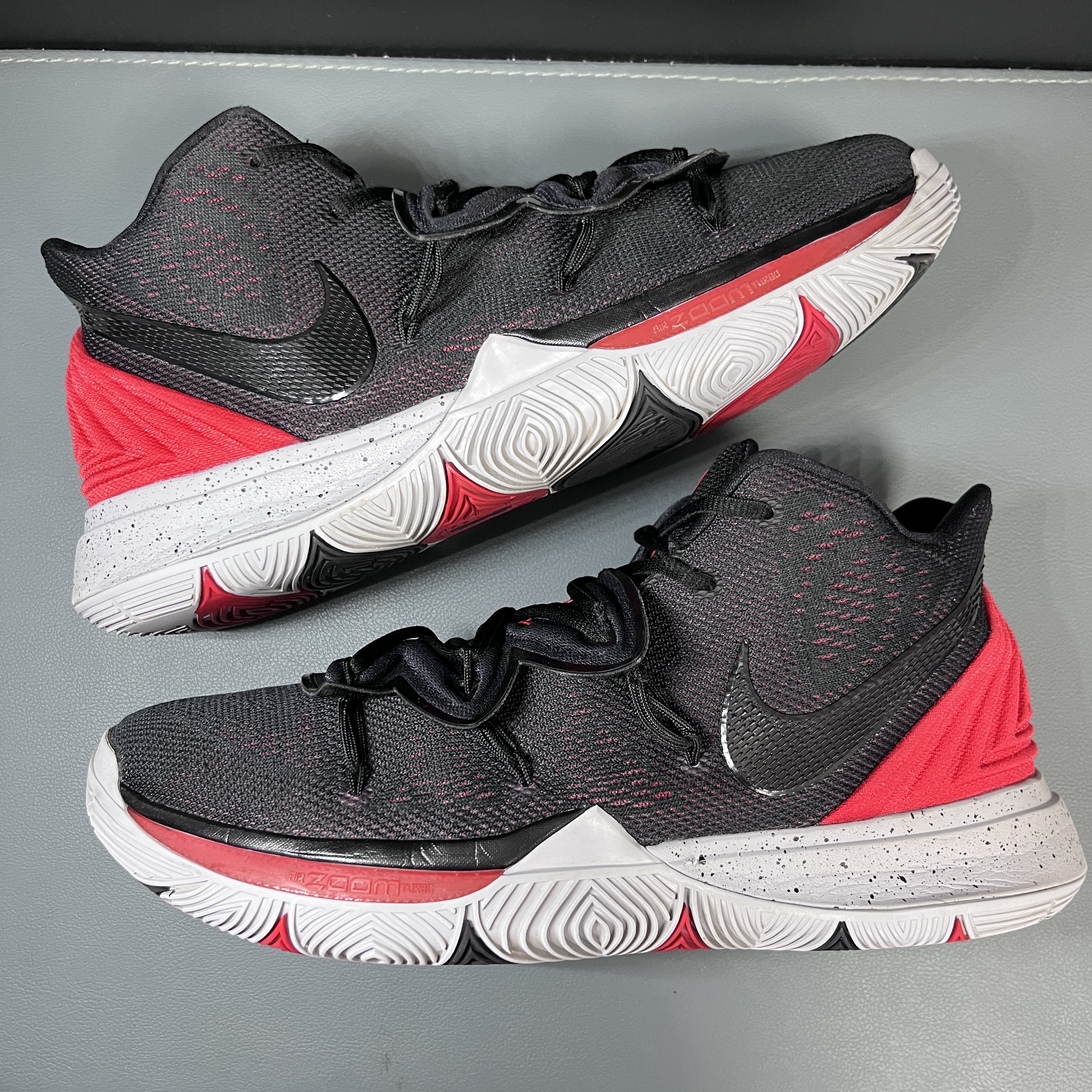 90新 NIKE/耐克 45码欧文5黑红原盒9新鞋帮织补实战好鞋公价