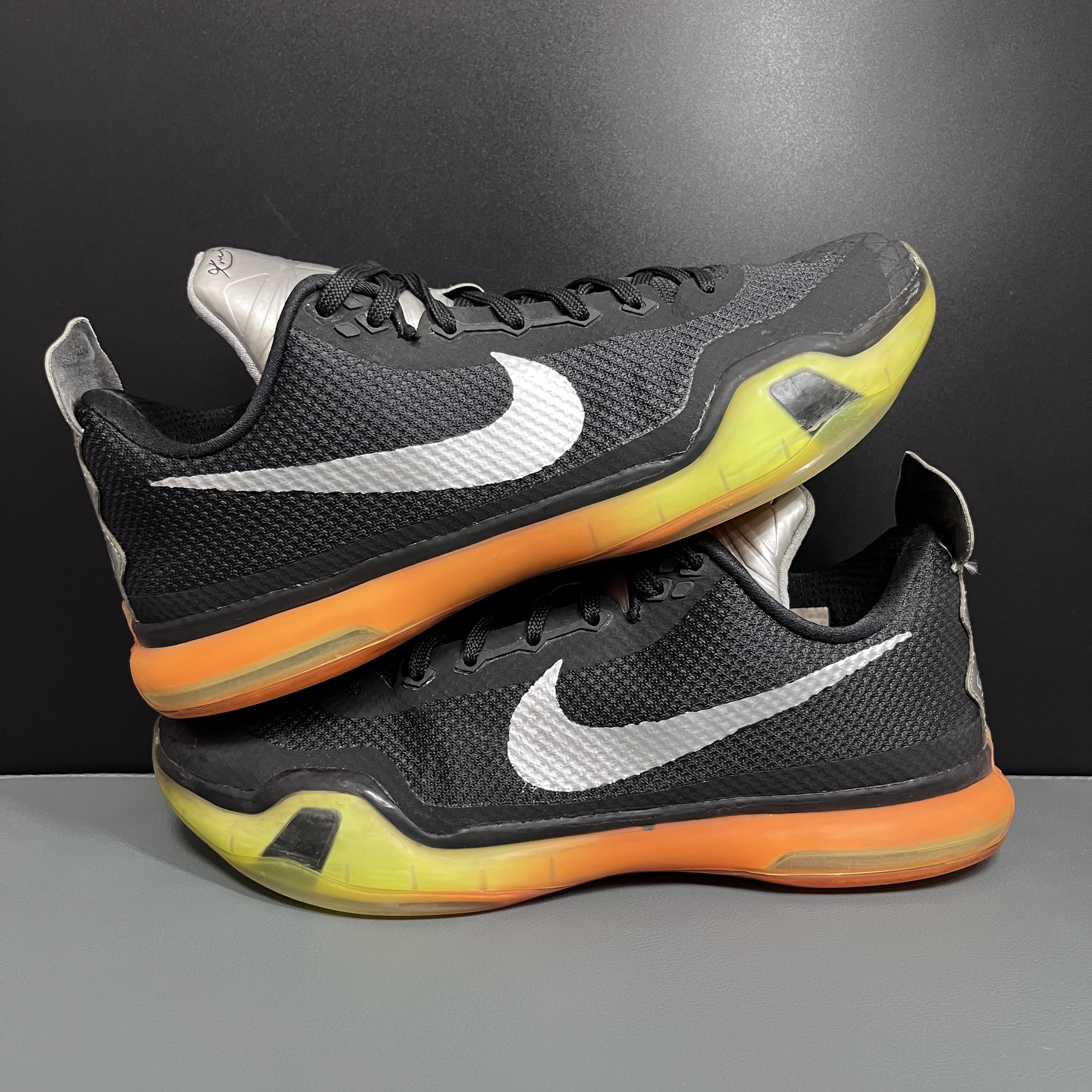 90新 NIKE/耐克 41码科比zk10黑彩虹无盒9新后掌气垫瑕疵上脚无视