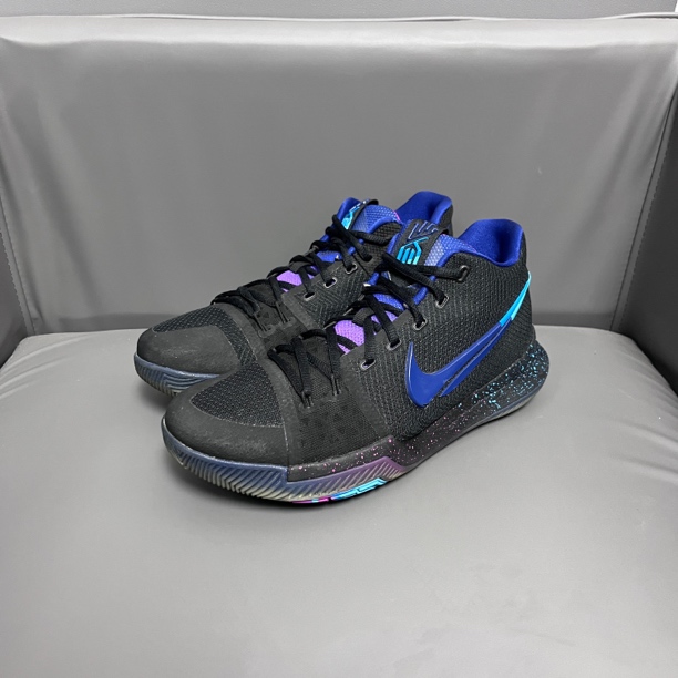 95新 NIKE/耐克 44码欧文3段钩无盒95新球鞋