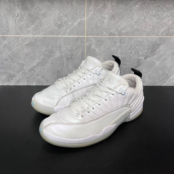 90新 NIKE/耐克 43码 aj12 复活节 无盒 橙色可以 球鞋 后跟修复