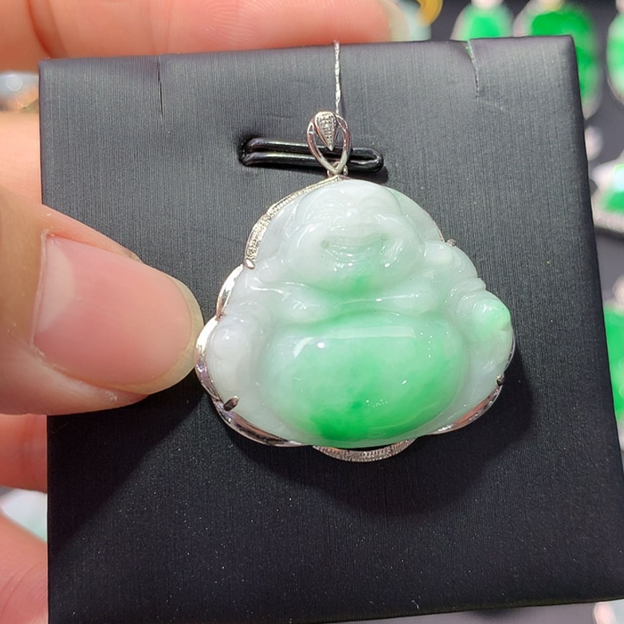 【闪购商品】翡翠颈饰18K金镶嵌