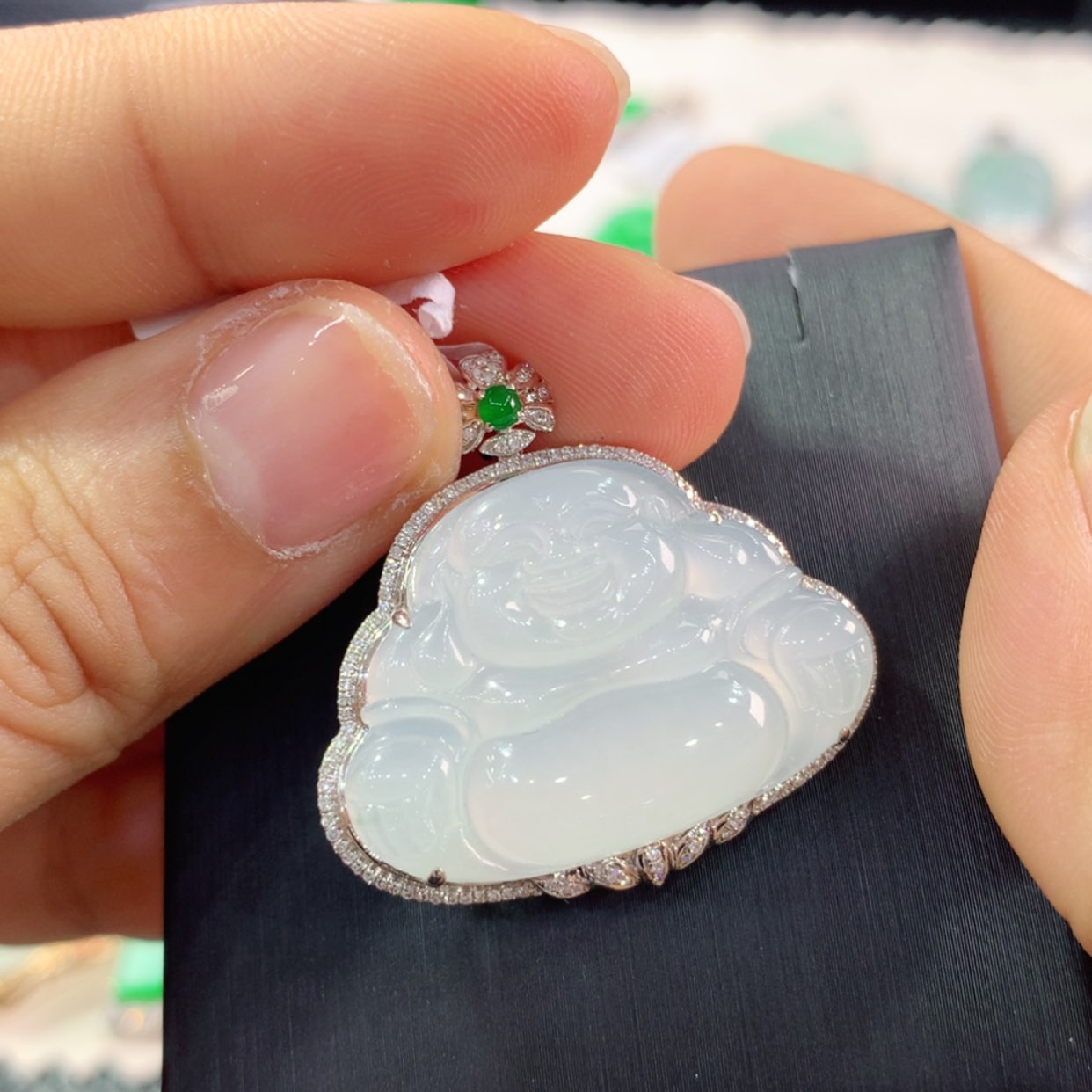 【闪购商品】翡翠颈饰18K金镶嵌天然翡翠