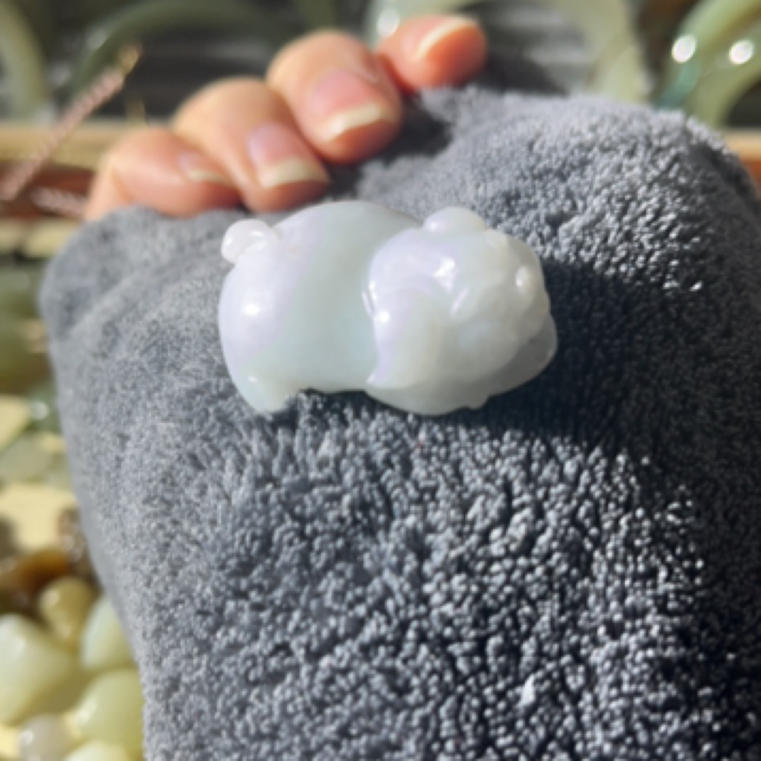 天然翡翠A货小猪