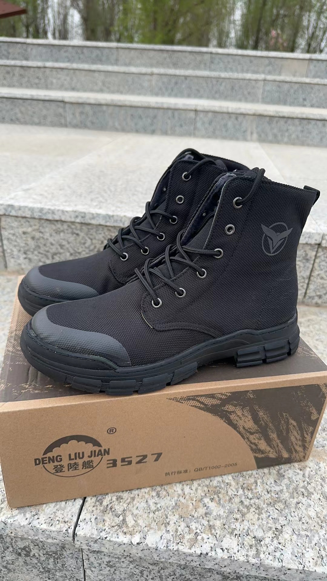  登陆舰，侧拉链，黑色防水马丁靴