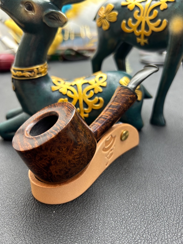 维踏莱石楠木手工烟斗