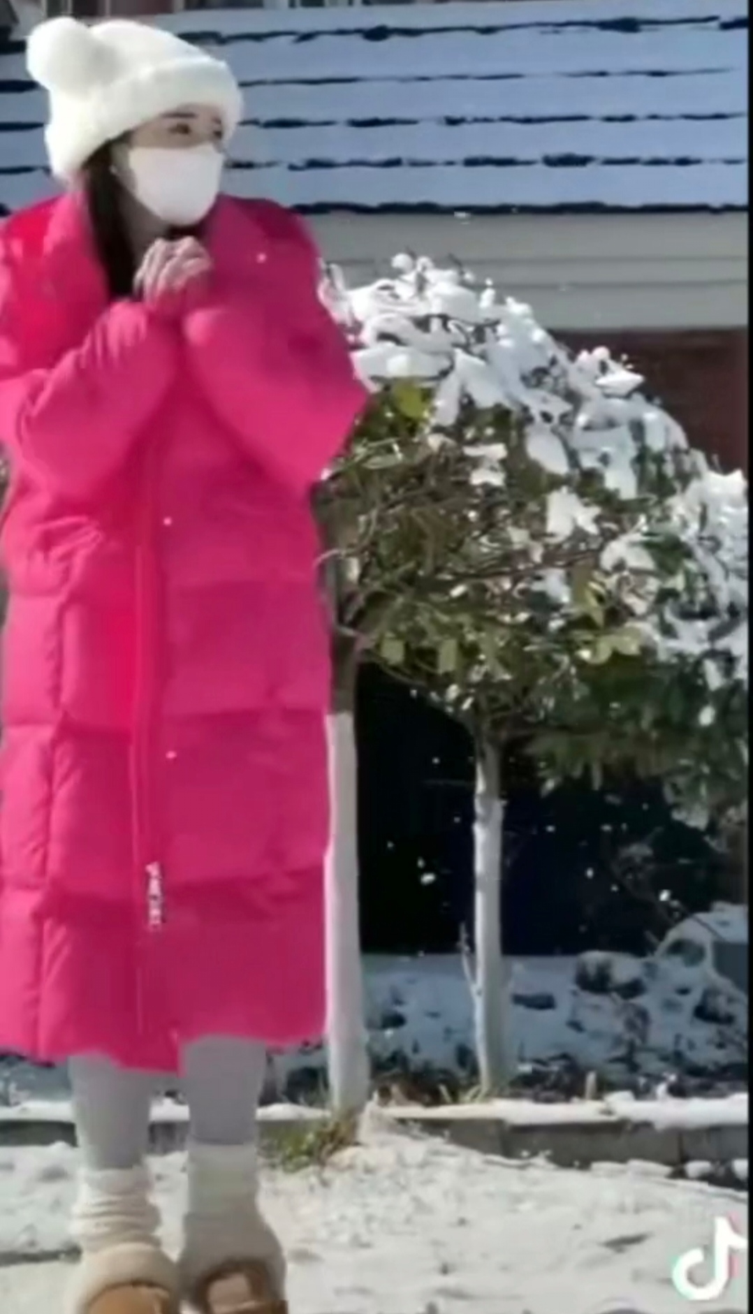 <鑫依阁>连帽亮色长款休闲羽绒服92款