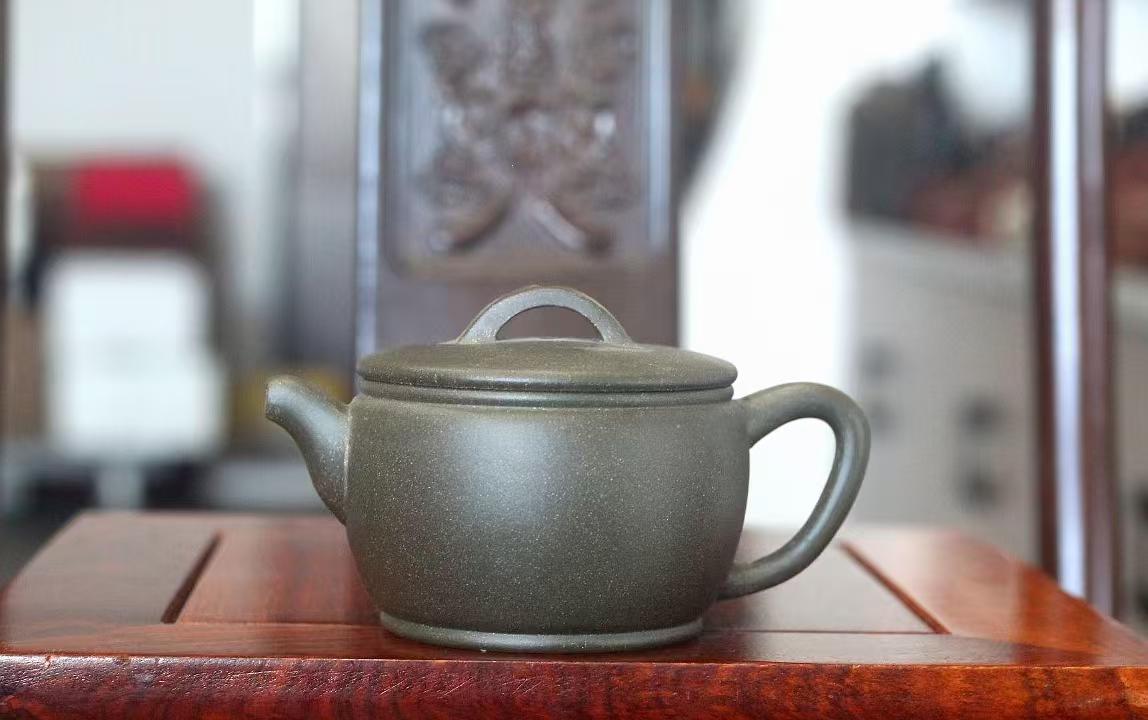 【汉瓦壶茶具】泥料：原矿豆青泥容量：200cc紫砂壶泡茶壶