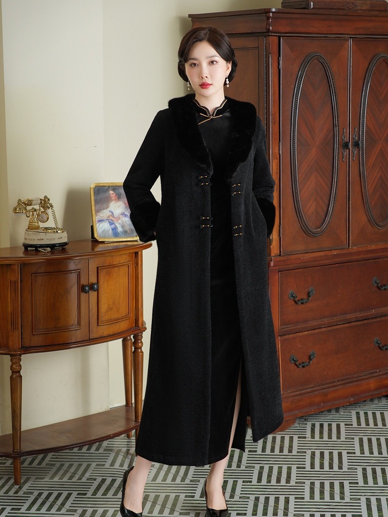 【韶华】2025年新款改良旗袍外搭日常设计师气质时尚保暖显气质毛绒