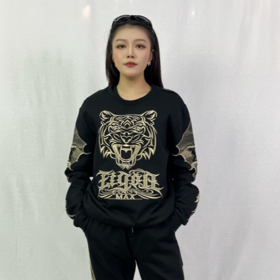 TIGER MAX潮牌男女同款重工金丝刺绣卫衣卫裤长袖圆领WY23055