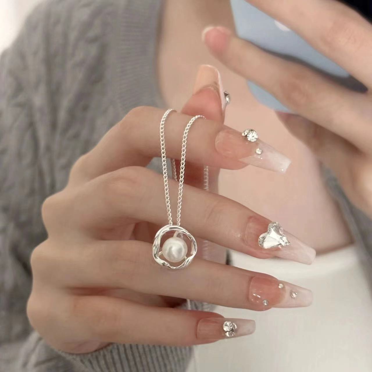 温柒 钛钢项链 仿珍珠白雪玫瑰项链女轻奢小众ins气质锁骨链