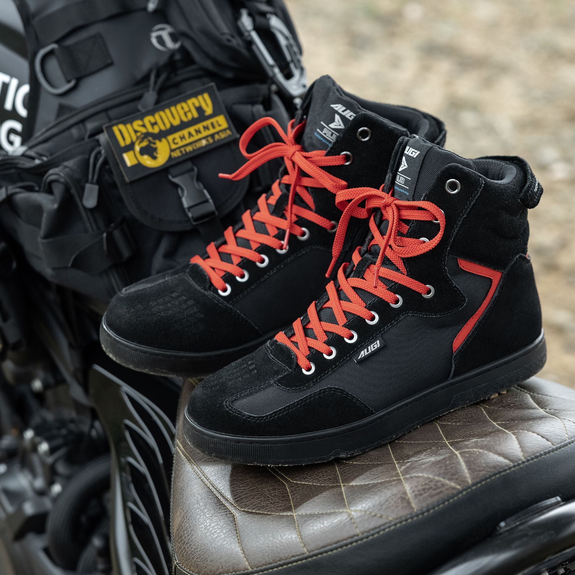 AUGI骑行鞋摩托车防护骑行靴高帮休闲反绒耐磨防滑防护AU8-ST