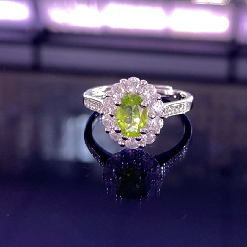 【杨得意珠宝】高端橄榄石S925银镀金戒指R10849