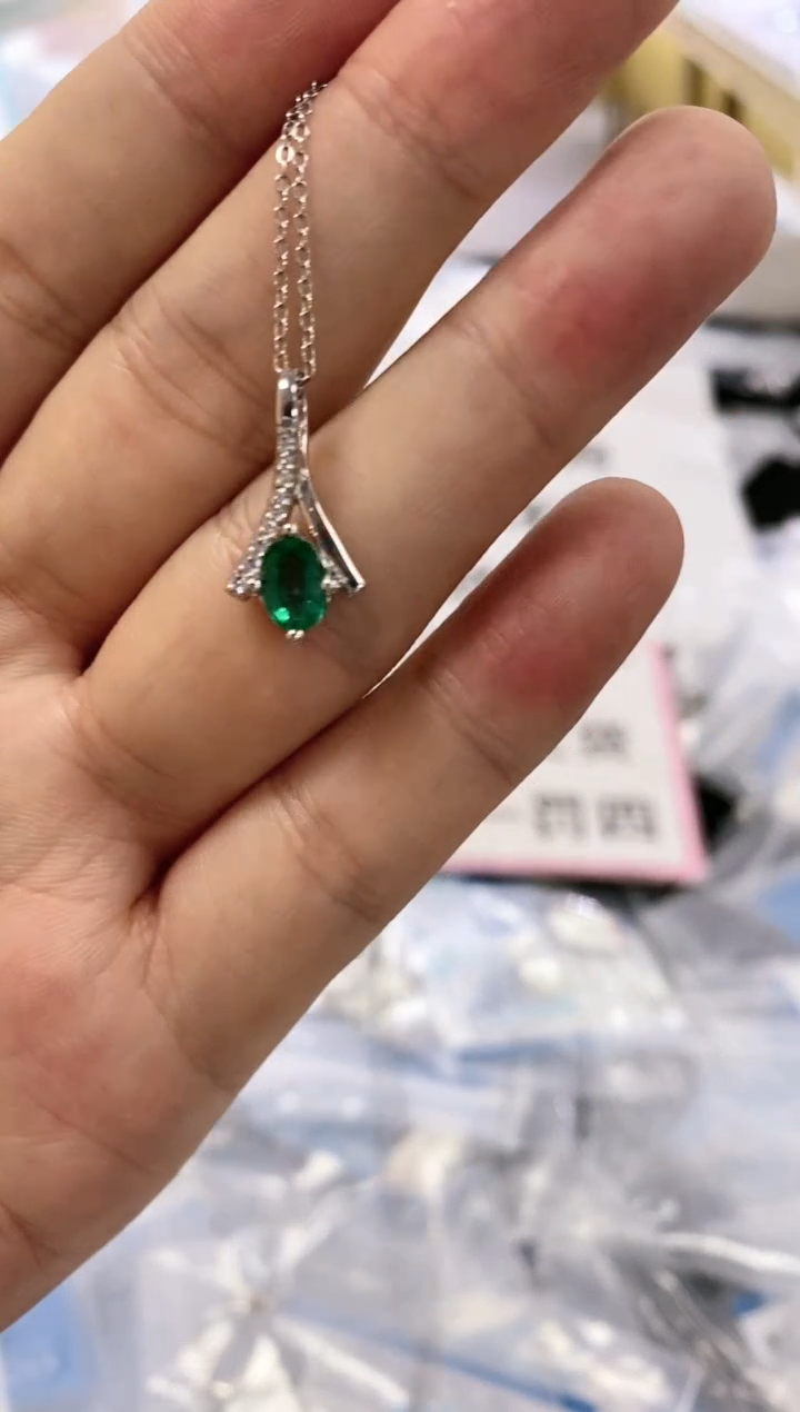 【闪购商品】祖母绿颈饰银S925镶嵌1111111111