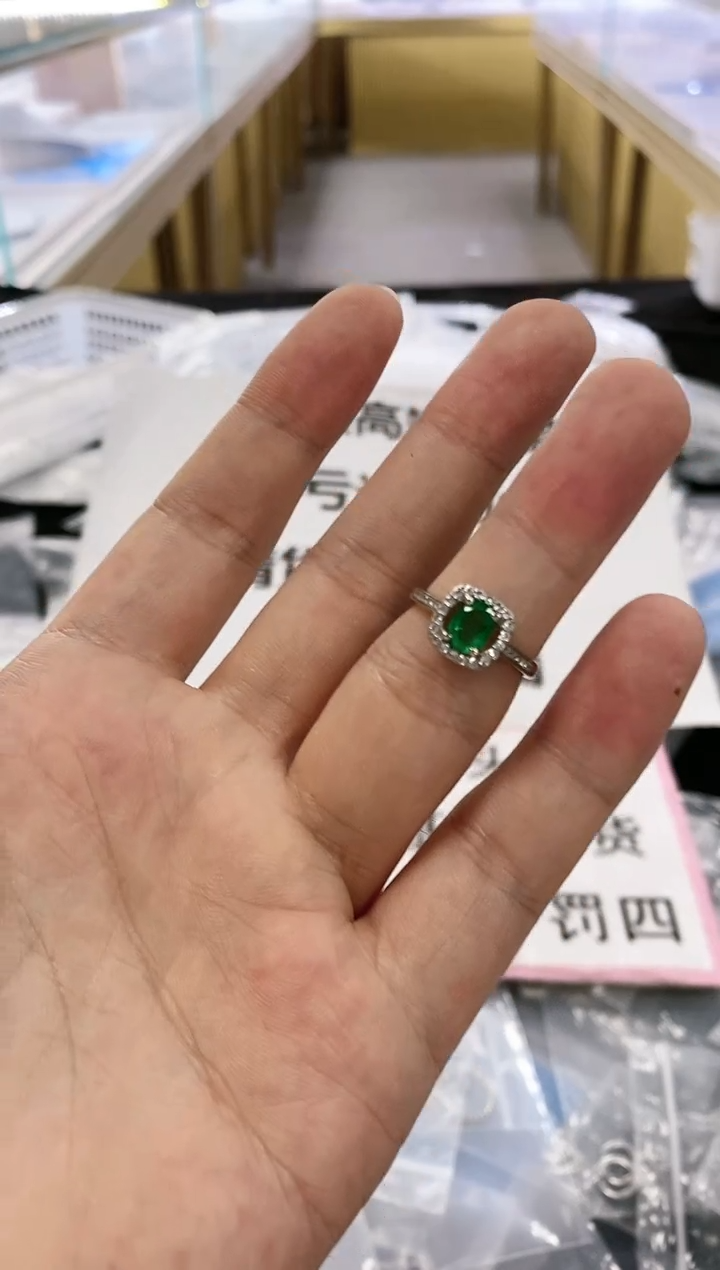 【闪购商品】祖母绿戒指银S925镶嵌11111111111