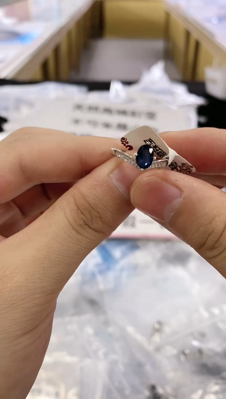 【闪购商品】蓝宝石戒指银S925镶嵌11111111111