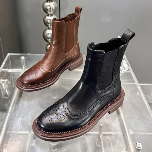 【现货】2024秋季新款英伦风复古短靴布洛克雕花真皮切尔西靴8777-2