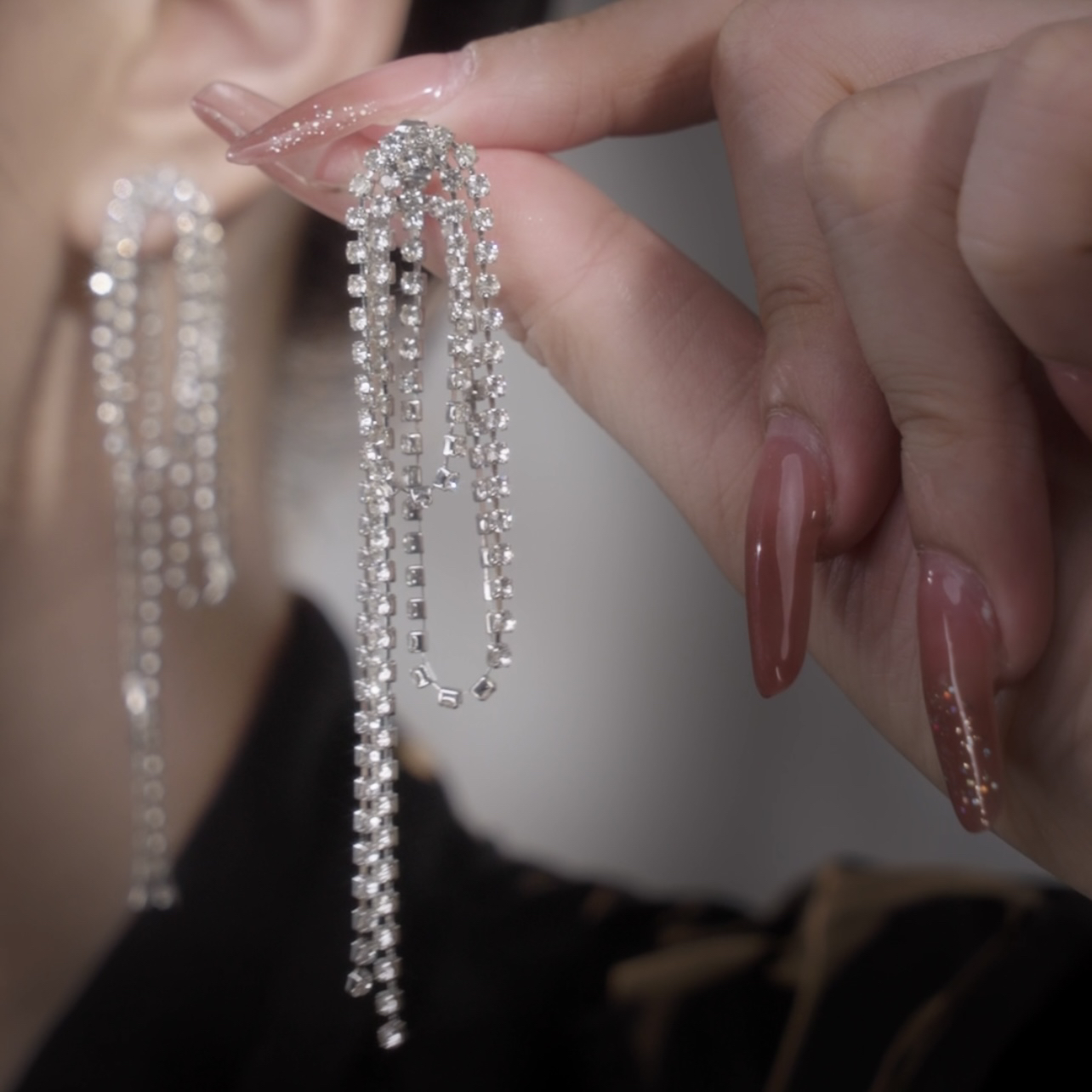 铜合金耳饰 Les oreilles【小众设计】轻奢高级超闪长款流苏耳环女