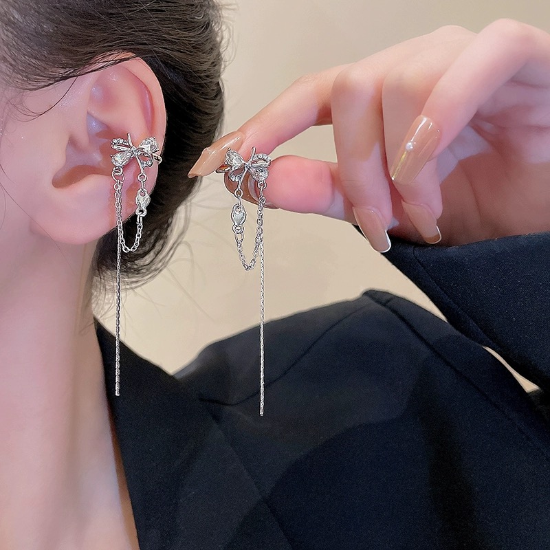 铜合金耳饰 Les oreilles小众设计高级感无耳洞蝴蝶流苏耳夹女