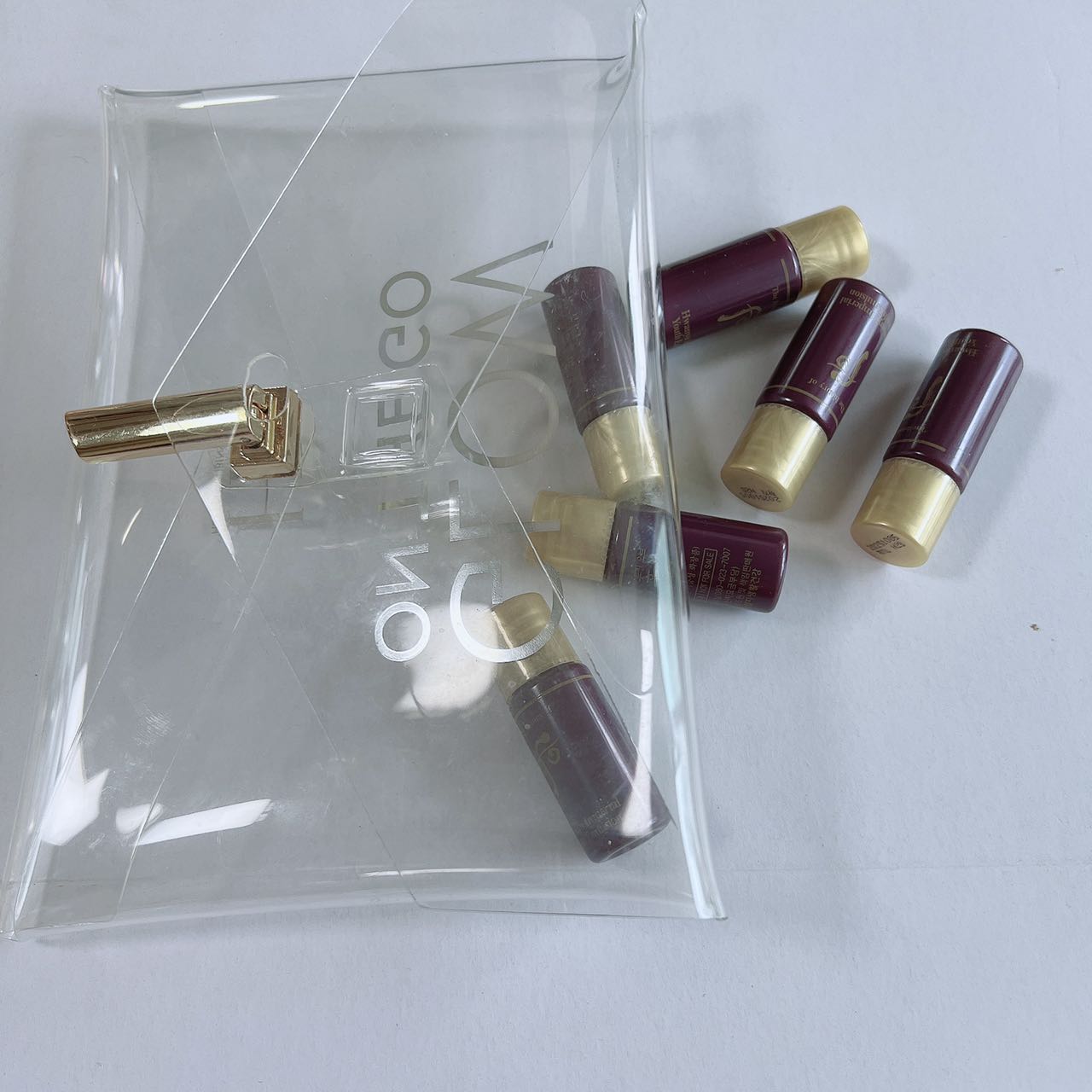 福福家透明化妆包装还*幼30等试用装很方便