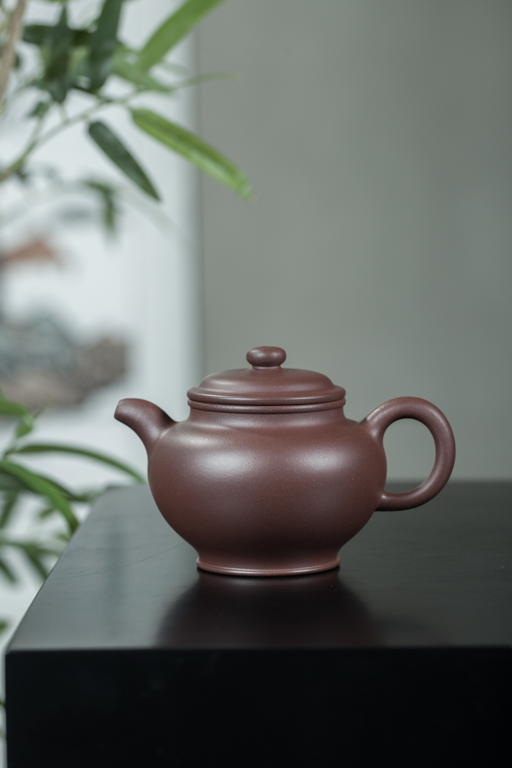 掇只壶，泥料:原矿清水泥，容量:150cc左右，助理工艺美术师精工制作