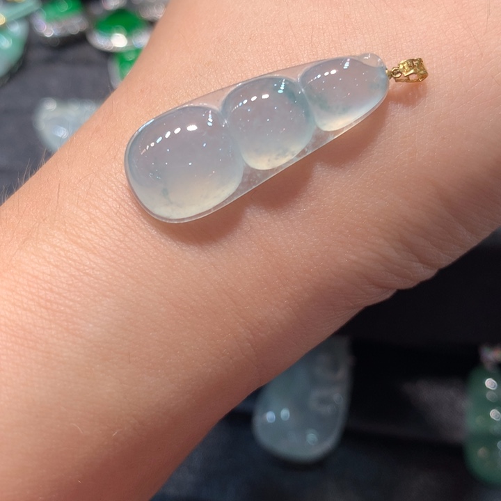 【闪购商品】翡翠颈饰18K金镶嵌翡翠