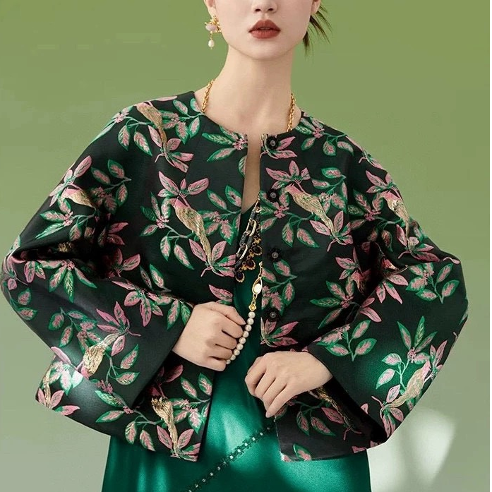 2025新款国风潮牌优雅气质圆领提花长袖宽松外套