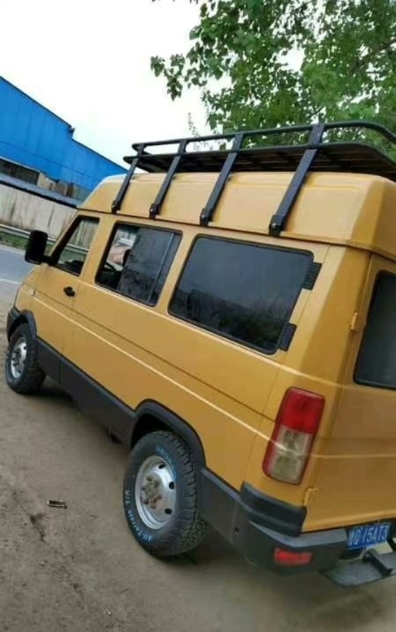 依维柯得意高顶防腐木行李框，无损安装