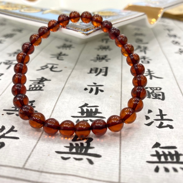 非金属手链 简约时尚百搭款血6mm珀手链（多样性发货）