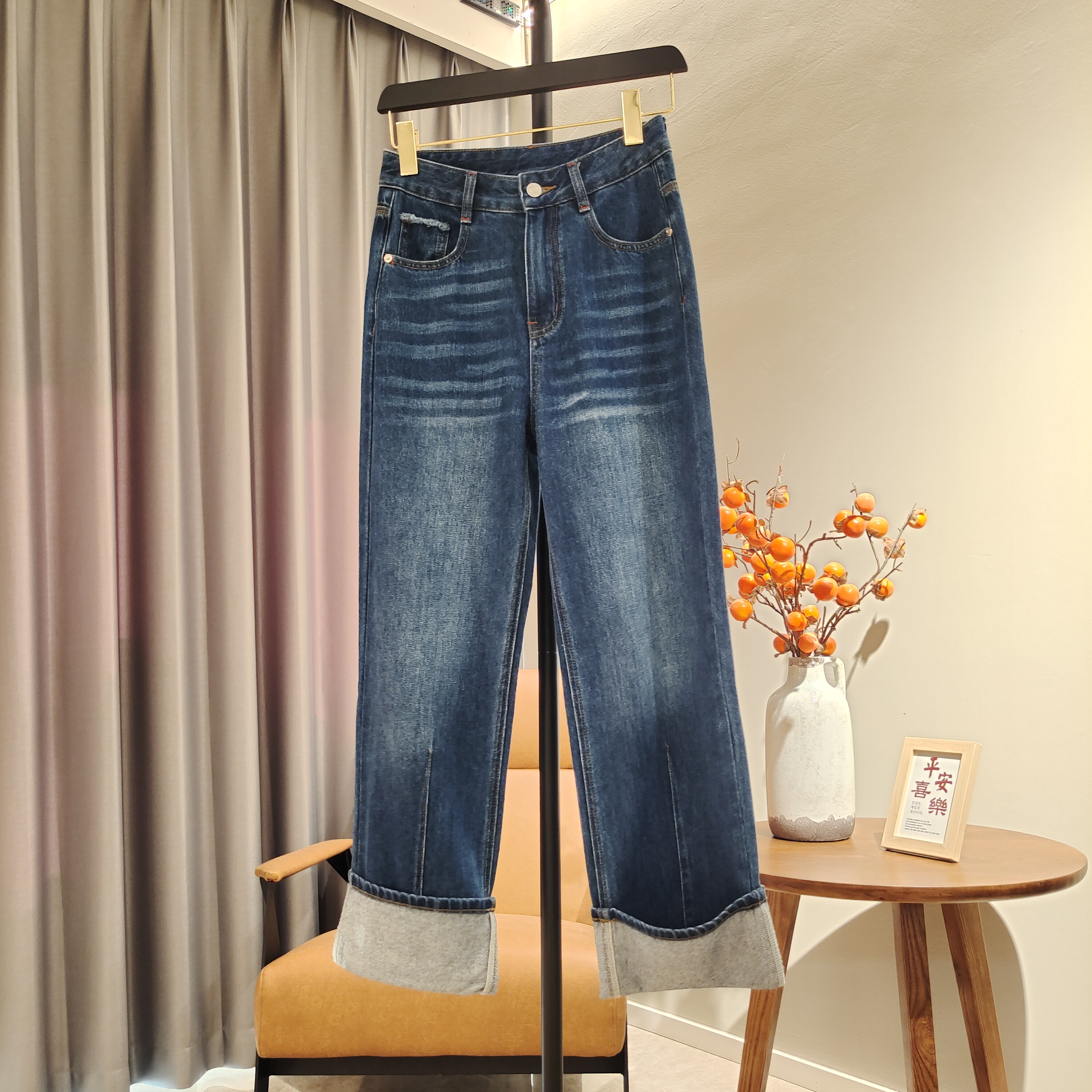 N037休闲复古高腰卷边水洗牛仔裤