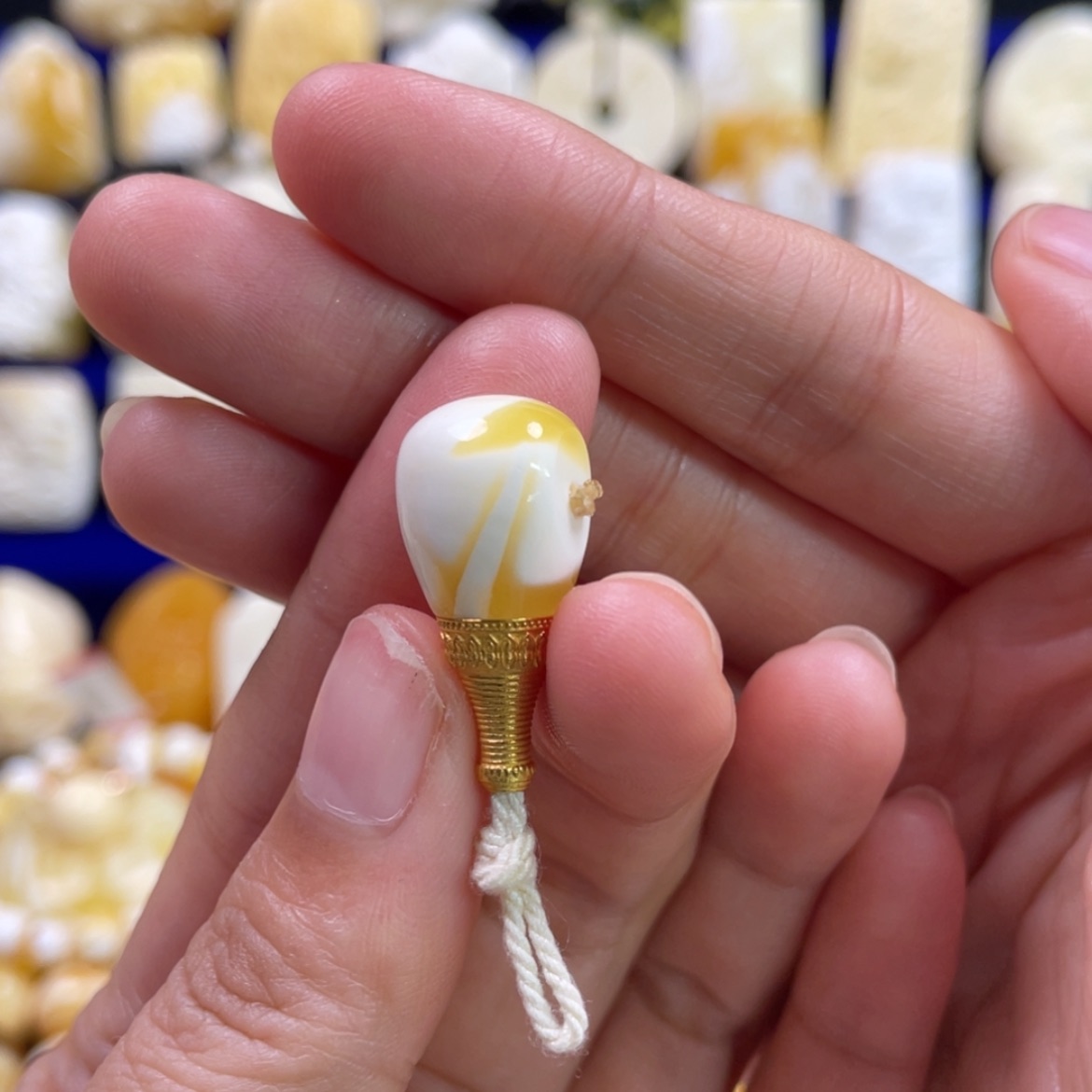 【闪购商品】琥珀裸石未镶嵌丢****猫