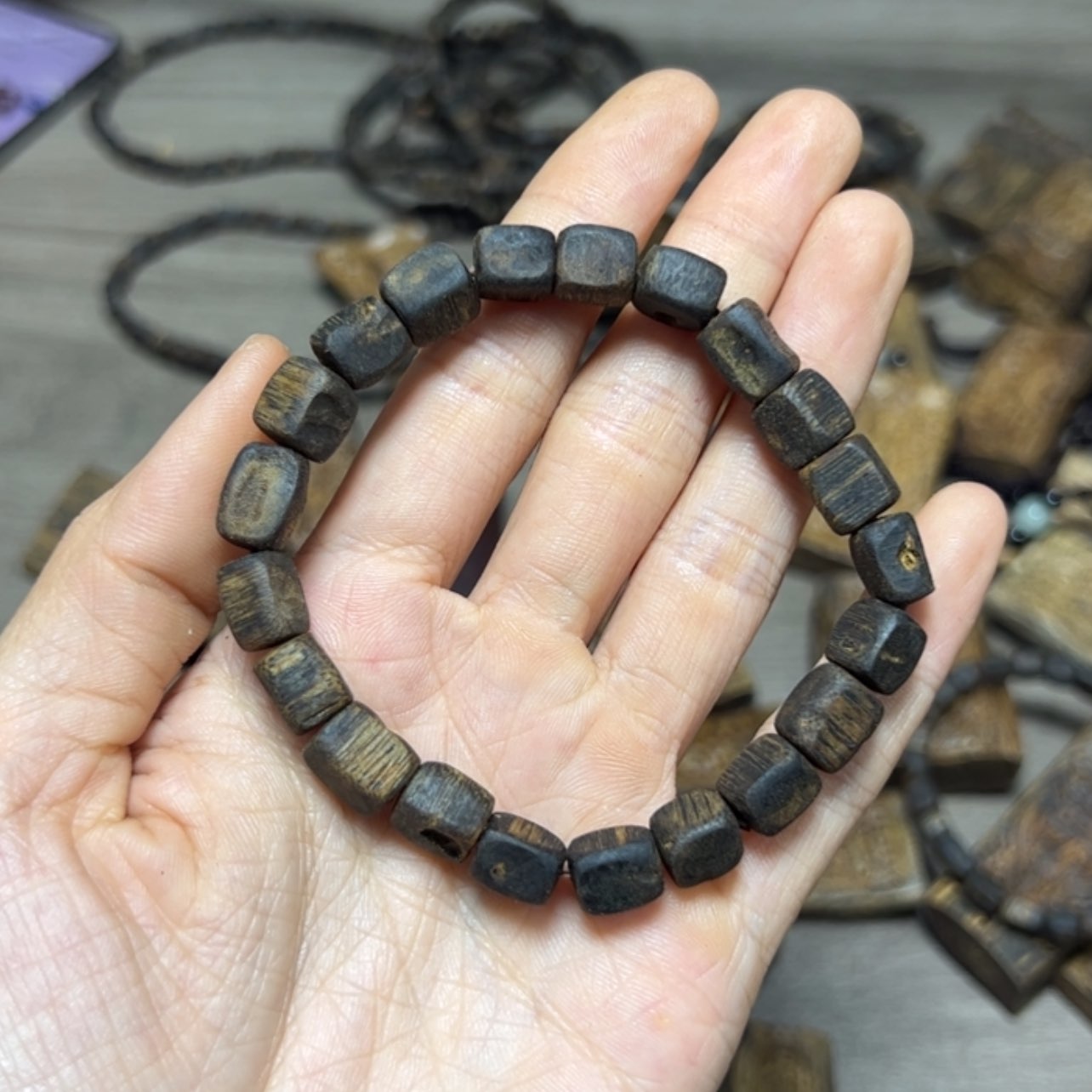【闪购商品】沉香手串沉水方珠单圈糖结9.6克