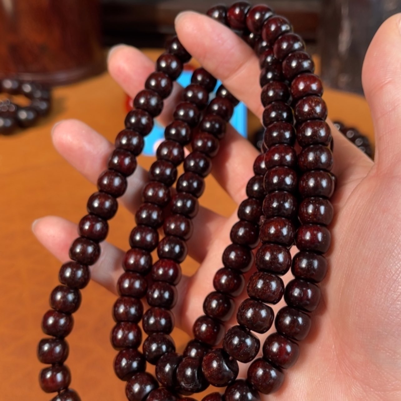 【闪购商品】檀木熊****衣