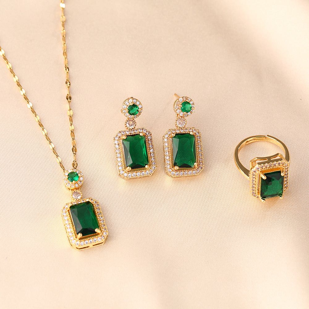 钛钢项链 诗美恋气质轻奢时尚百搭绿色复古小众坠链