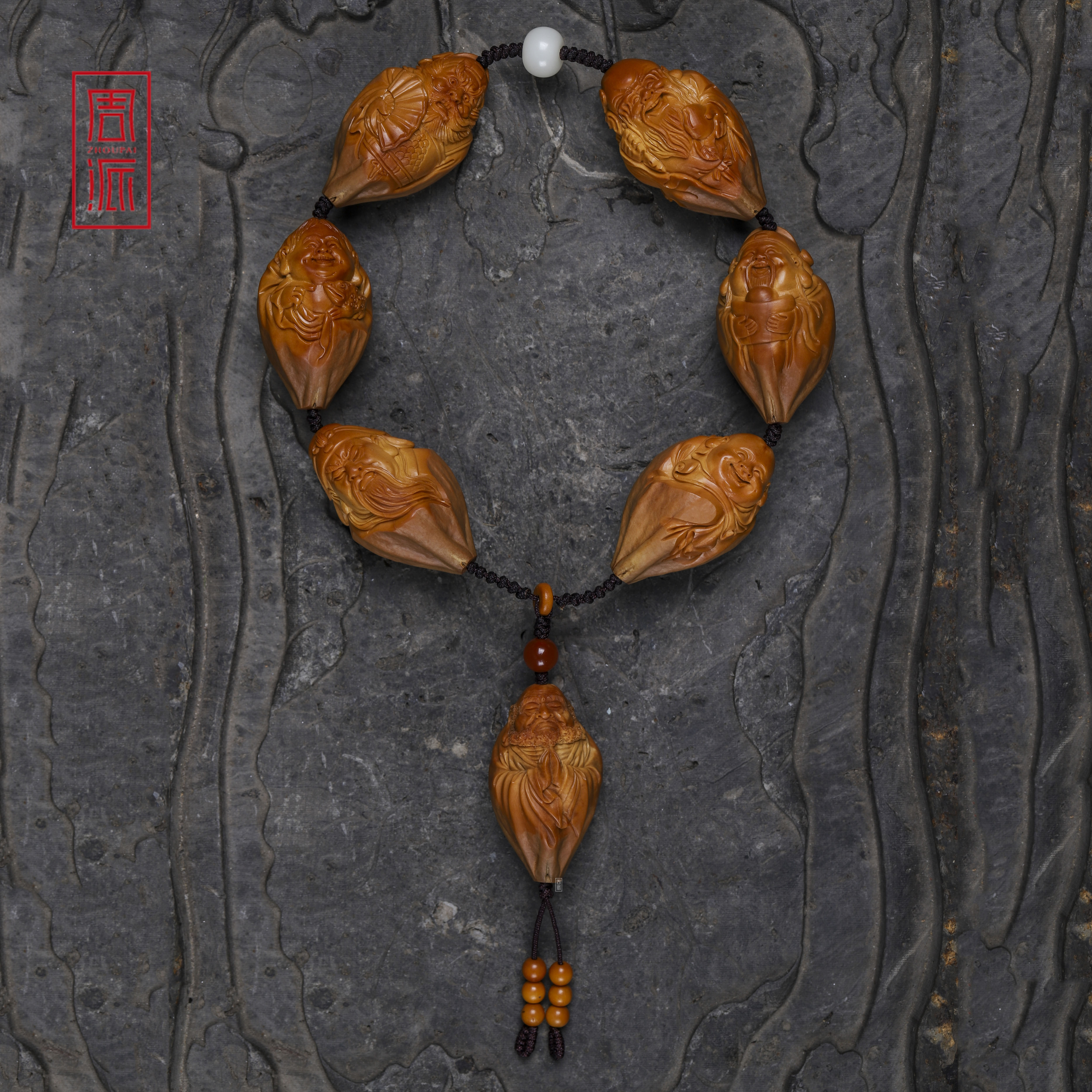 周派春毅核坊包衣达摩弥勒财神寿星钟馗刘海关公观音橄榄核单子