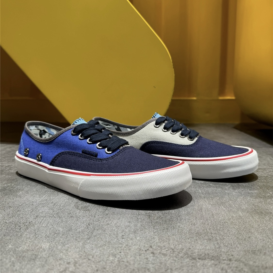 蓝色拼接鸳鸯低帮男鞋休闲鞋潮牌春夏新款复古百搭帆布鞋滑板鞋