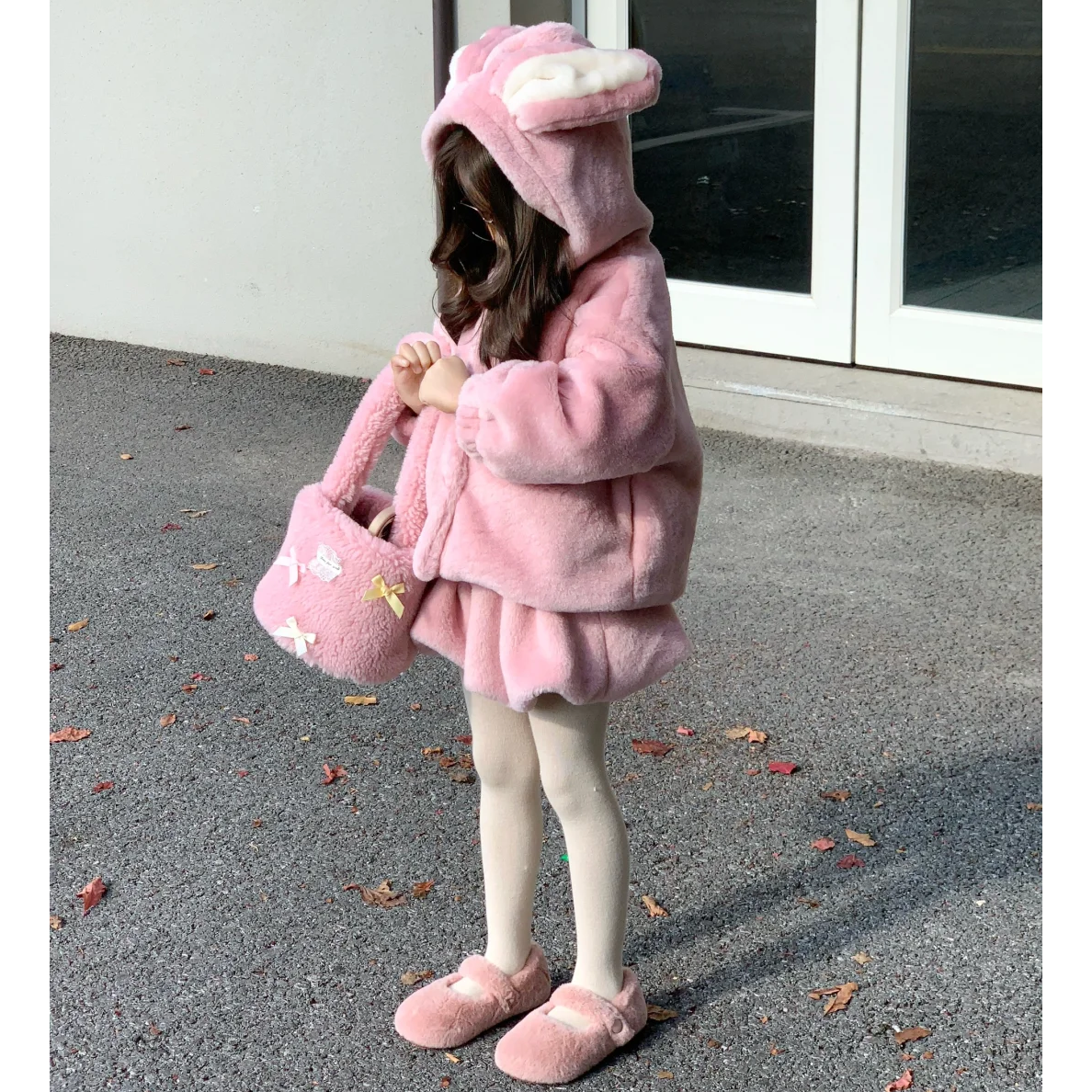 壹妈童装韩版女童小香风粉色毛绒套装冬季儿童可爱兔子外套短裤