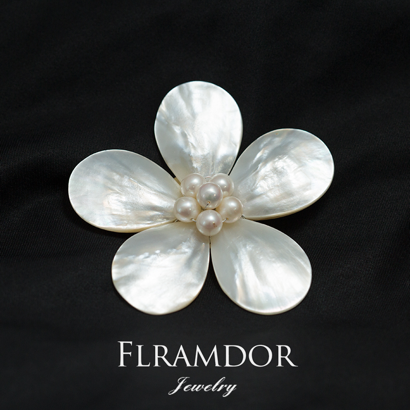 不锈钢贝壳胸针 白色设计师手工花朵胸针