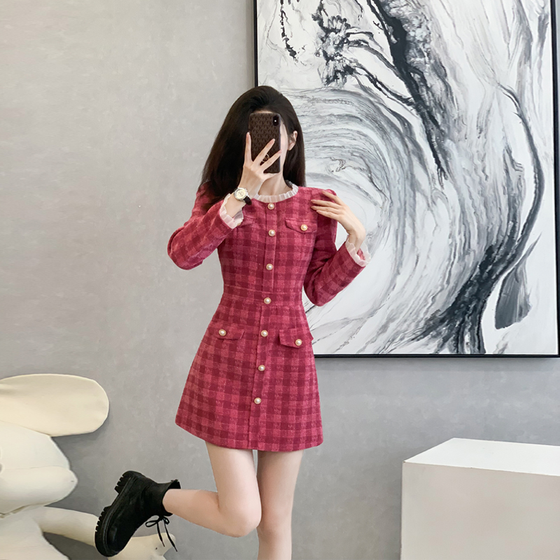 复古小香风长袖收腰连衣裙女秋冬季新款高级感a字裙子小个子减龄