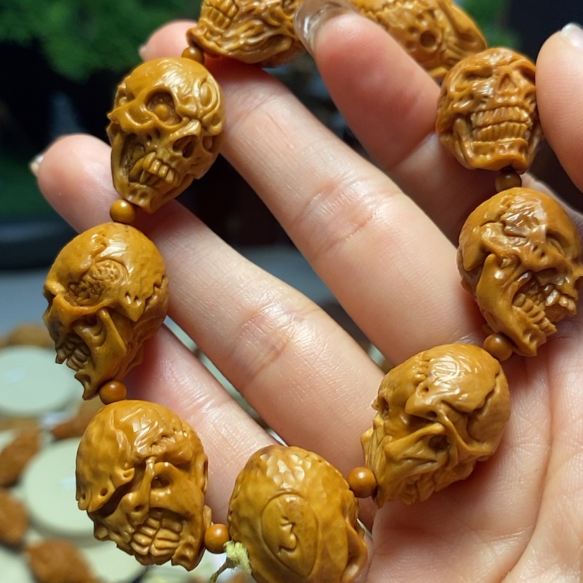 【闪购商品】橄榄核吊坠刘**?