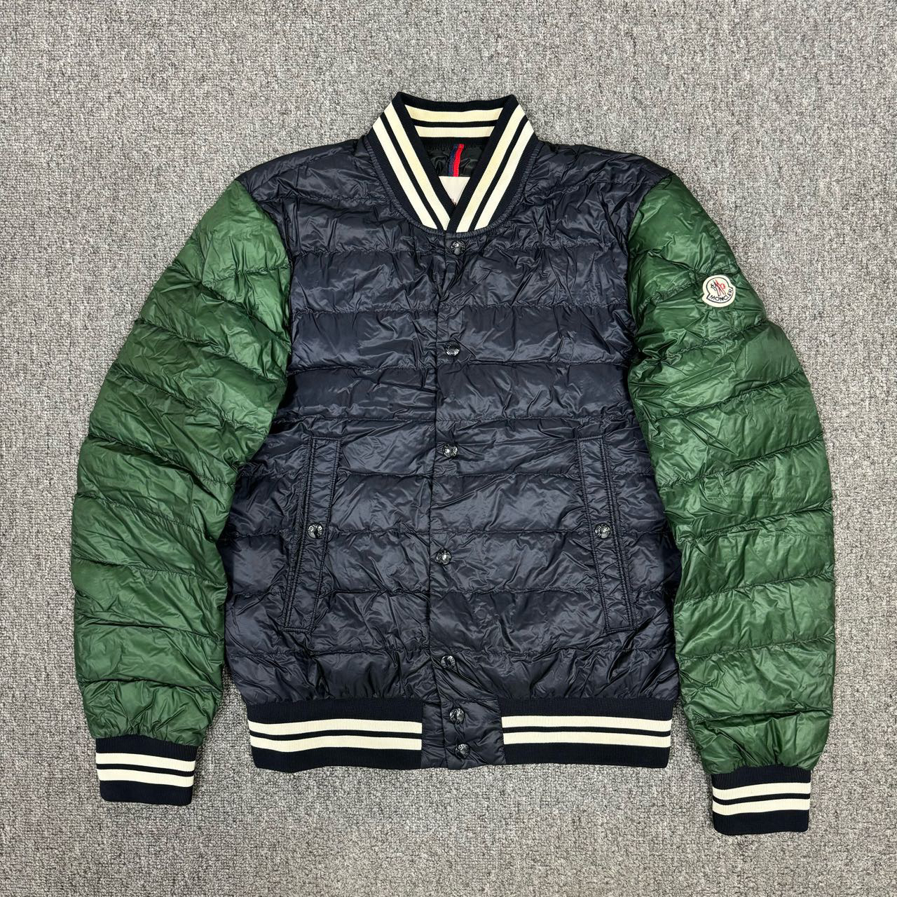 11063480 Moncler蒙口 蓝绿拼接棒球羽绒服外套 3码99新