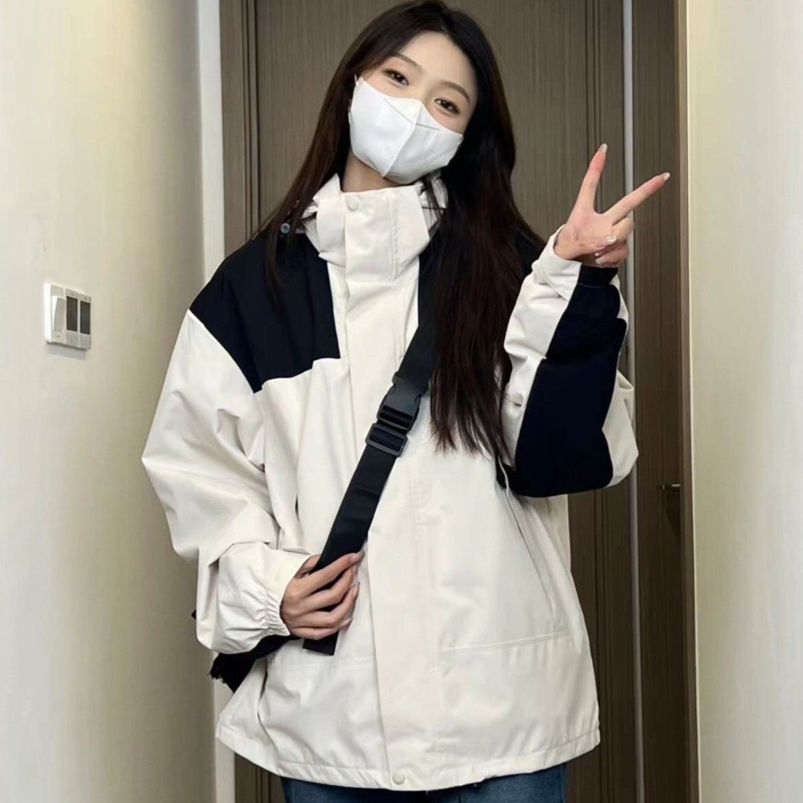 三合一冲锋衣男女情侣两件套冬季防风防水防油污登山服外套