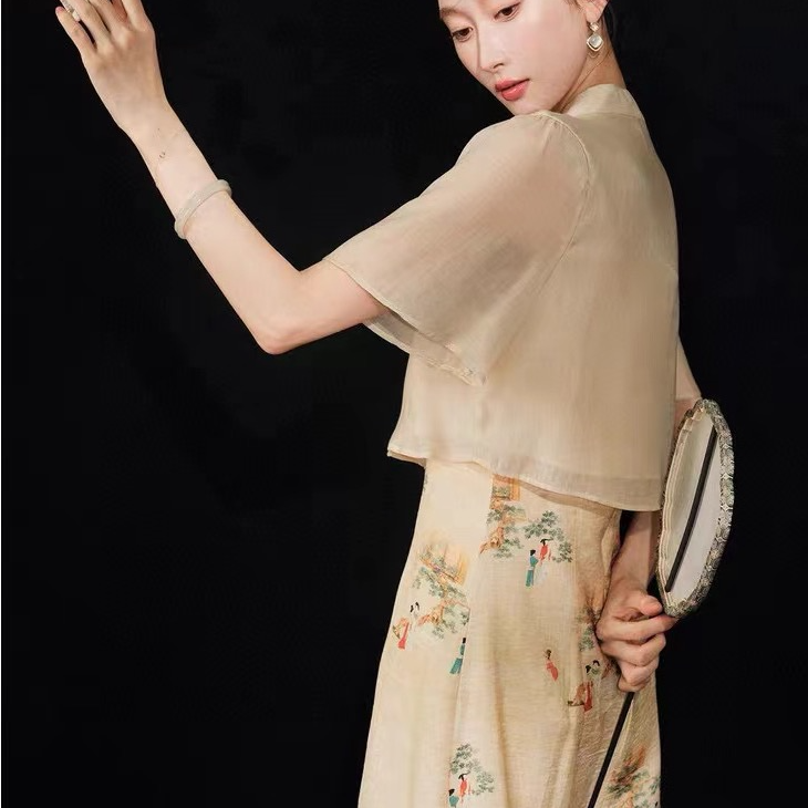 【明美大牌女装】非主图以直播间为准荷青川连衣裙