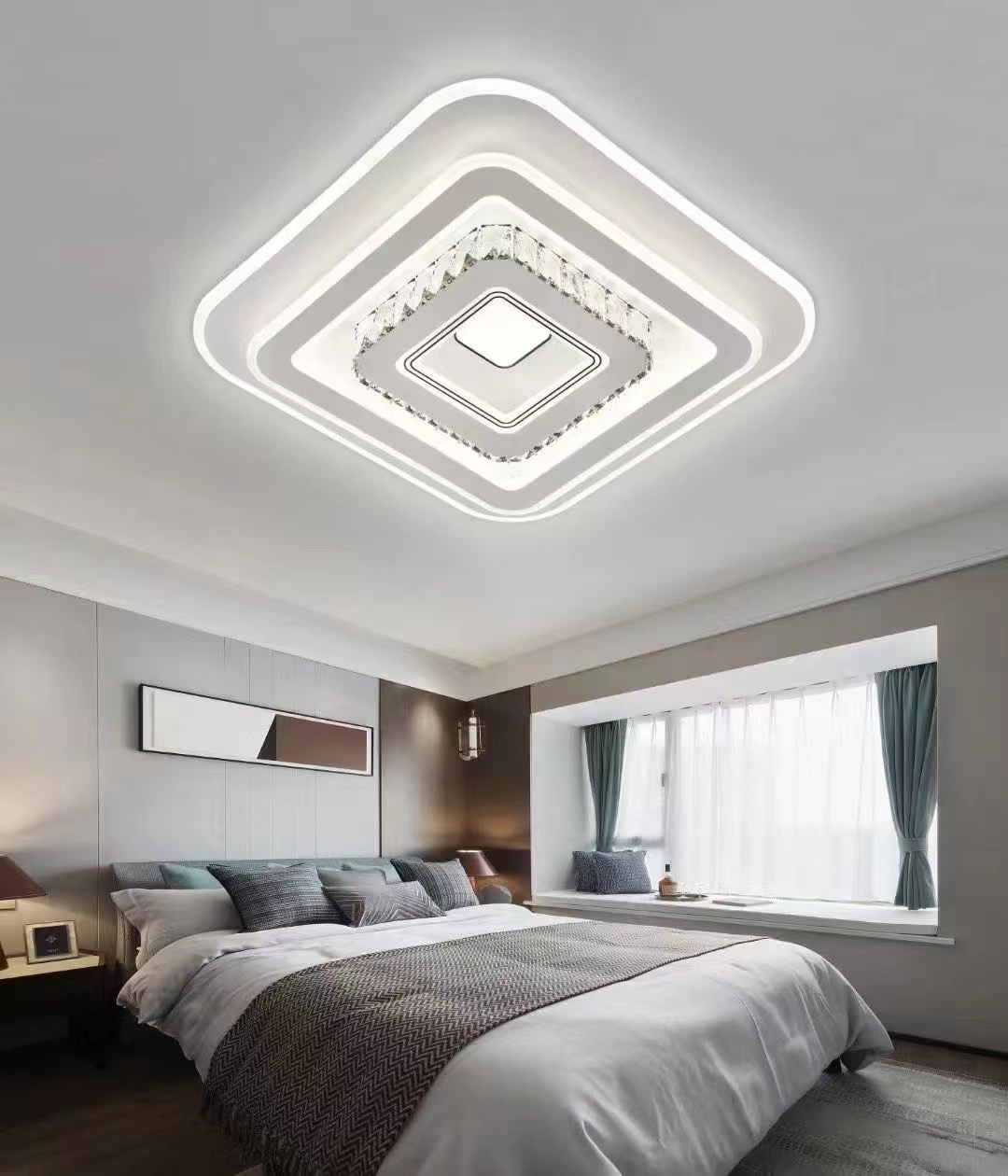 新款简约水晶卧室灯智能语音简单大气房间吸顶灯