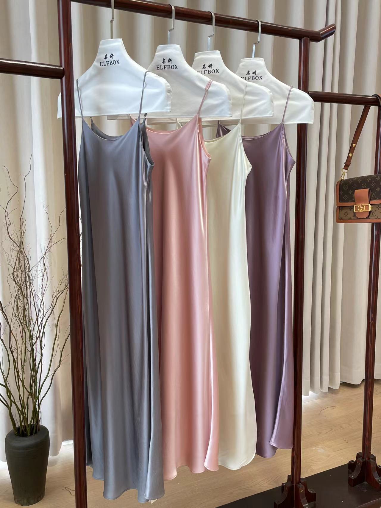 《晓君定制》5976百搭气质透气时尚显瘦女士长吊带连衣裙