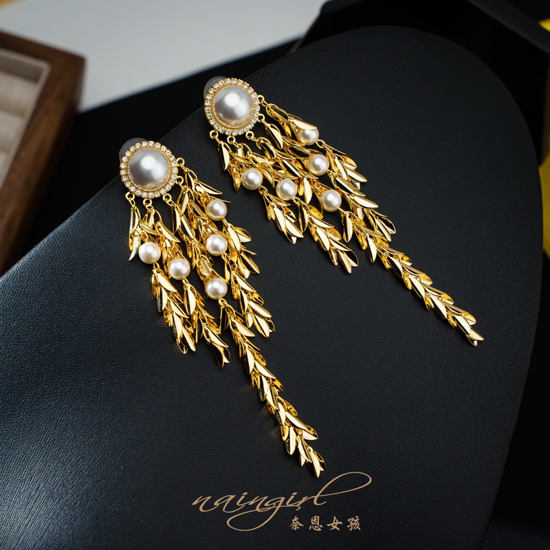 铜合金仿珍珠耳饰 秋冬新款925银针【女主角】大气流苏耳环E3072