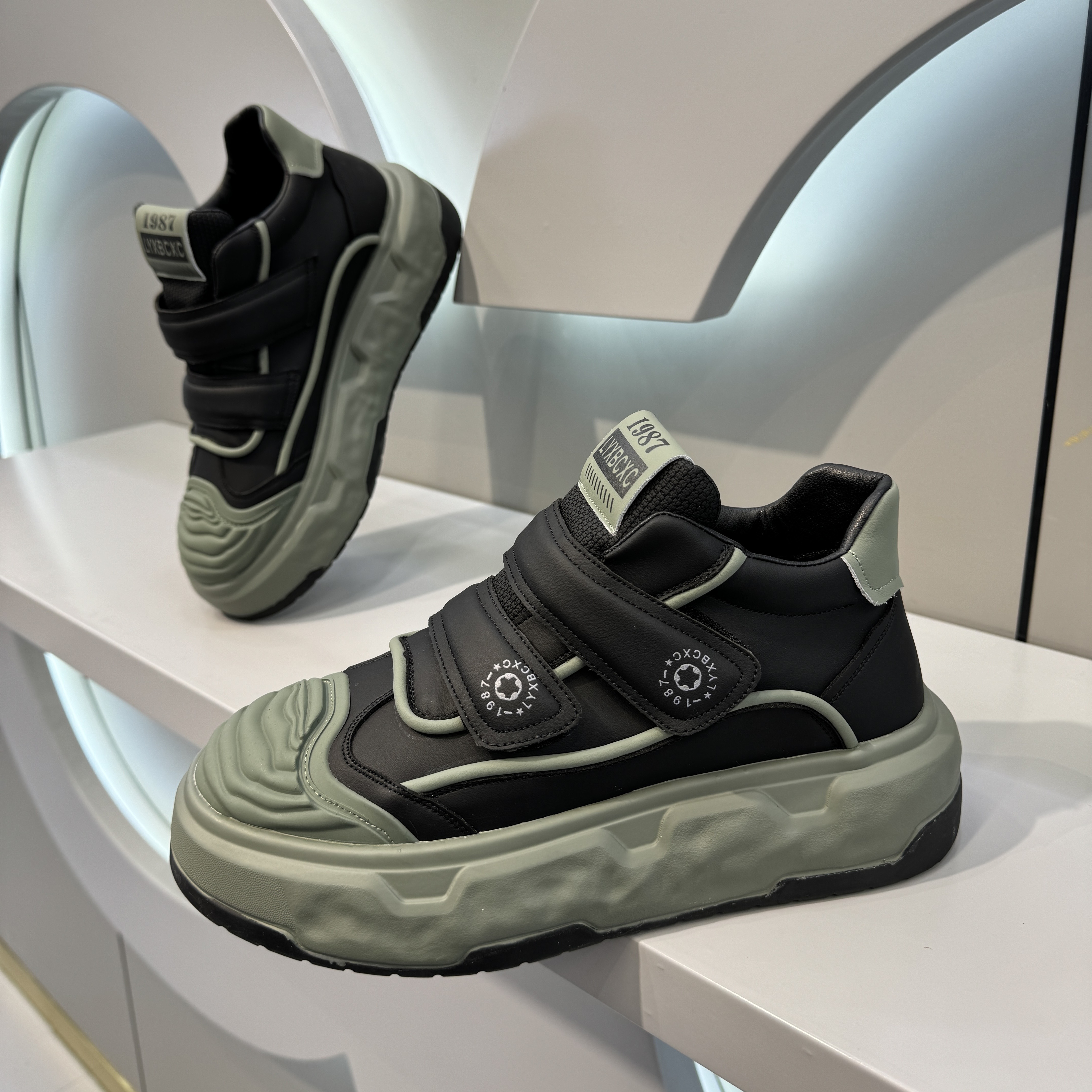 2023秋冬老爹鞋厚底男鞋时尚百搭潮流休闲鞋男款增高圆头系带板鞋