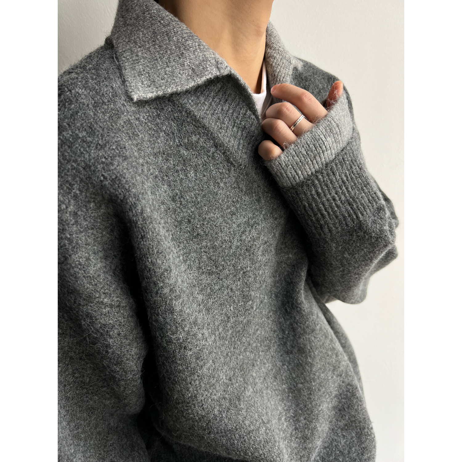 dannyandzee秋季百搭复古V领假两件纯色高级灰cleanfit毛衣