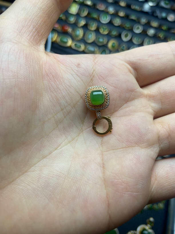 和田玉 18k金镶碧玉高货绳扣